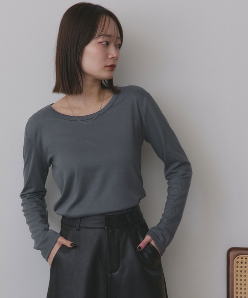 ad thie(アドティエ)の「起毛クルーネック インナーカットソー(Tシャツ/カットソー・レディース・ブラック/ブラウン/オフホワイト/グレー・FREE)」の11枚目の写真