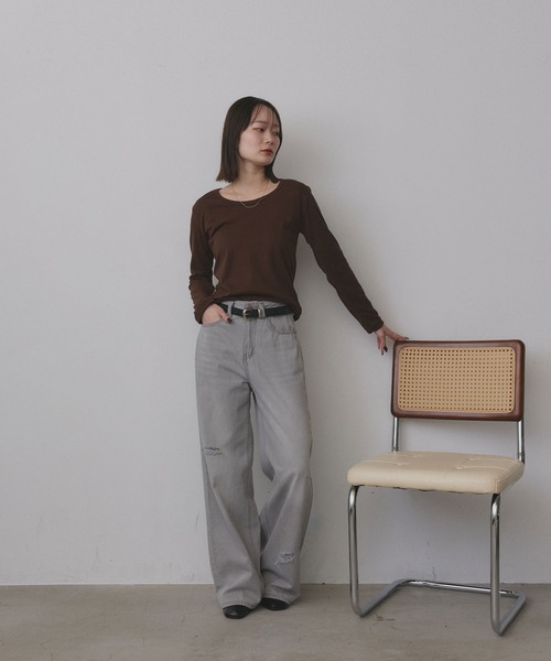 ad thie(アドティエ)の「起毛クルーネック インナーカットソー(Tシャツ/カットソー・レディース・ブラック/ブラウン/オフホワイト/グレー・FREE)」の13枚目の写真