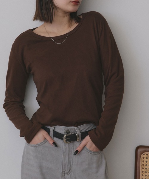ad thie(アドティエ)の「起毛クルーネック インナーカットソー(Tシャツ/カットソー・レディース・ブラック/ブラウン/オフホワイト/グレー・FREE)」の6枚目の写真