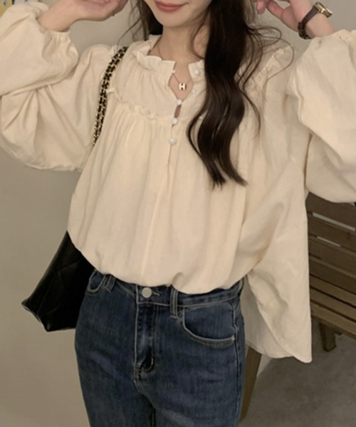 SallyLunn(サリーラン)の「フリル切替デザインブラウス(シャツ/ブラウス・レディース・スミクロ/ベージュ・LARGE/MEDIUM)」の9枚目の写真