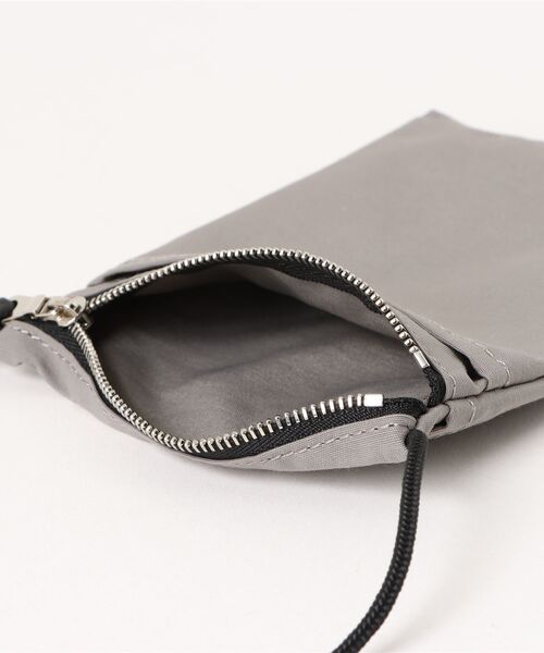 STANDARD SUPPLY(スタンダードサプライ)の「【STANDARD SUPPLY】SLING PURSE M/スリングパースM/ミニショルダーバッグ(ショルダーバッグ・メンズ・ベージュ/ブラック/ミント/グレー・FREE)」の7枚目の写真