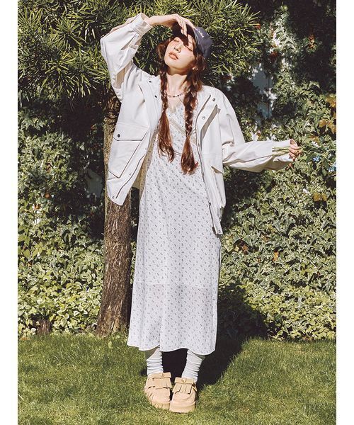 LILY BROWN(リリーブラウン)の「【LILY BROWN×Clarks】Clarks Meare Walla.(その他シューズ・レディース・ブラック/ベージュ・S/M/L)」の4枚目の写真