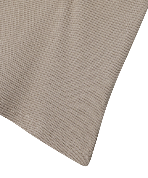 SUNDAY FRUIT MARKET(サンデーフルーツマーケット)の「W) BUTTON SLEEVELESS BEIGE(Tシャツ/カットソー・レディース・その他・ONE SIZE)」の4枚目の写真