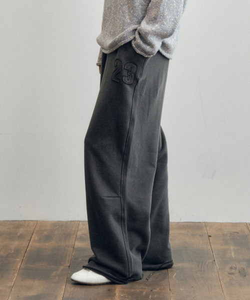 CITTA（シータ）の「Every Day No.23 Patch Sweat Pants_CTB552(Charcoal)（スウェットパンツ・レディース・チャコール・FREE）」の4枚目の写真