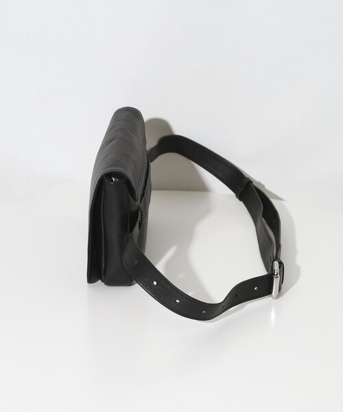 Firsthand（ファーストハンド）の「Firsthand/ファーストハンド レザー ウェストポーチ / 牛革 / 撥水レザー（ボディバッグ/ウエストポーチ・レディース・ベージュ/ブラック・ONE SIZE）」の10枚目の写真