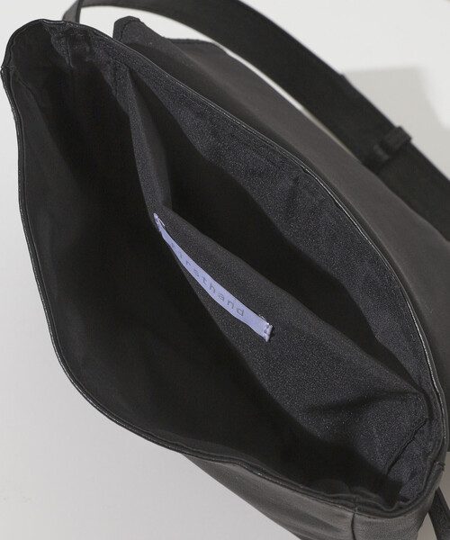 Firsthand（ファーストハンド）の「Firsthand/ファーストハンド レザー ウェストポーチ / 牛革 / 撥水レザー（ボディバッグ/ウエストポーチ・レディース・ベージュ/ブラック・ONE SIZE）」の15枚目の写真