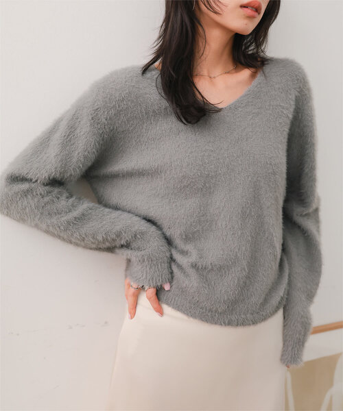 KOBE LETTUCE(コウベレタス)の「Vネックシャギーニットトップス(ニット/セーター・レディース・ピンク/イエロー/グレー・M)」の1枚目の写真