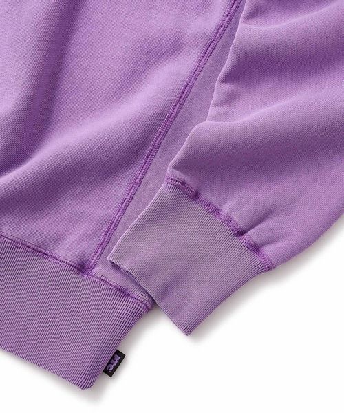 FTC（エフティーシー）の「PIGMENT DYED SMALL BOX LOGO CREW NECK（スウェット・メンズ・ブラック/グレー/ネイビー/パープル・MEDIUM/LARGE/X-LARGE/SMALL）」の12枚目の写真