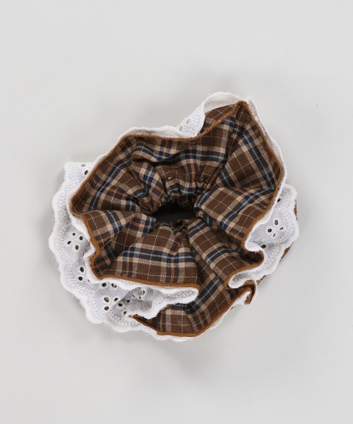 SPINNS(スピンズ)の「レースチェックシュシュ/NEO森ガール(シュシュ・レディース・ブラウン・ONESIZE)」の1枚目の写真