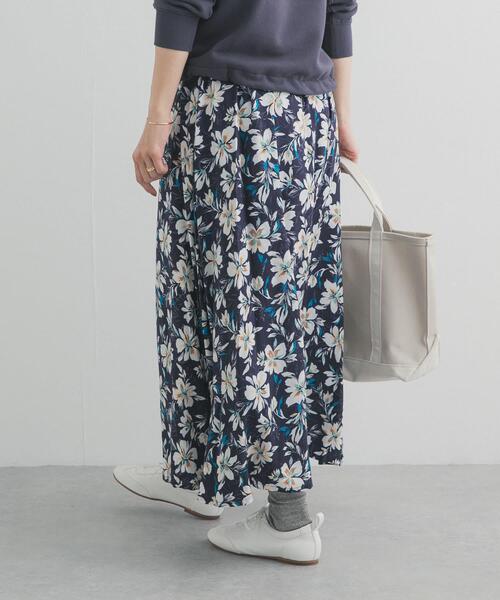 URBAN RESEARCH DOORS（アーバンリサーチドアーズ）の「レーヨンフラワープリントスカート（スカート・レディース・ブルー系その他/ブラック系その他・FREE）」の22枚目の写真