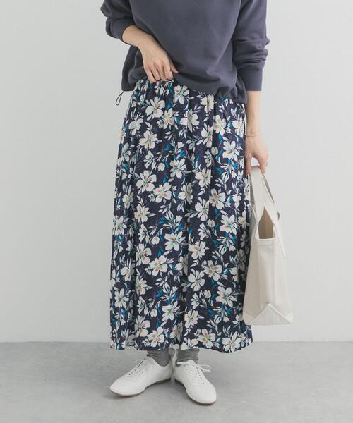 URBAN RESEARCH DOORS（アーバンリサーチドアーズ）の「レーヨンフラワープリントスカート（スカート・レディース・ブルー系その他/ブラック系その他・FREE）」の21枚目の写真