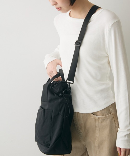 full/fill.（フルフィル）の「out pocket multi mini bag / アウトポケットマルチミニバッグ（ショルダーバッグ・レディース・ブラック/アイボリー・FREE）」の19枚目の写真