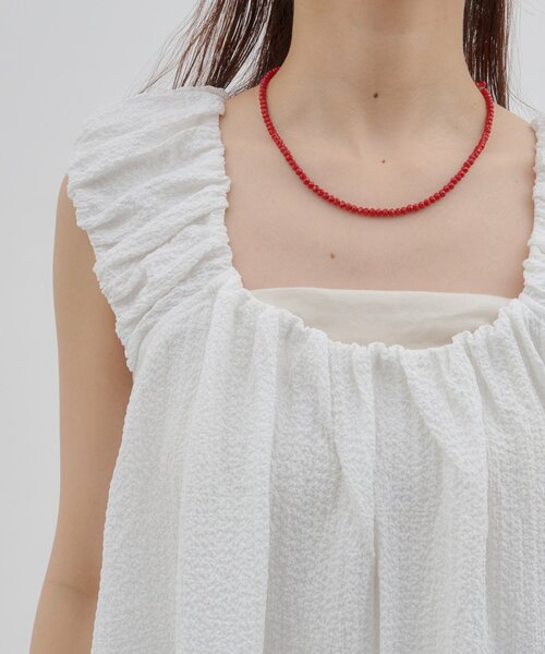 DISCOAT（ディスコート）の「【umm.】肩ギャザーリボンチュニック（シャツ/ブラウス・レディース・オフホワイト/ブラック・FREE）」の6枚目の写真