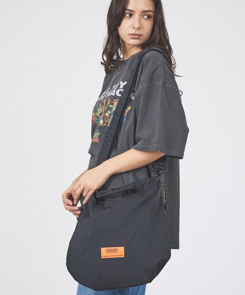 Rouge vif la cle(ルージュヴィフラクレ)の「【UNIVERSAL OVERALL/ユニバーサルオーバーオール】2WAYショルダー/バッグ【WEB限定】(トートバッグ・レディース・グリーン/ダークベージュ/ブラック・フリー)」の4枚目の写真