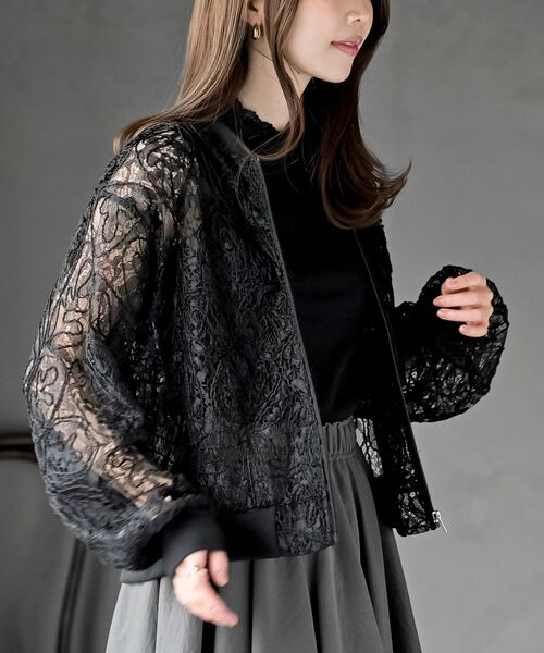 【美品】BRUNELLO CUCINELLI シアーブルゾン 花刺繍 36 風を呼び込む、エンブロイダリー。花柄刺繍シアーブルゾン ce1010069