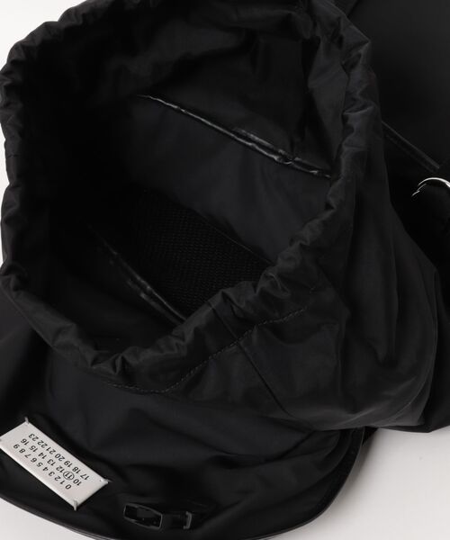 Maison Margiela（メゾンマルジェラ）の「Maison Margiela　HIGH TECH MEDIUM BACKPACK（バックパック/リュック・メンズ・ブラック・FREE）」の4枚目の写真