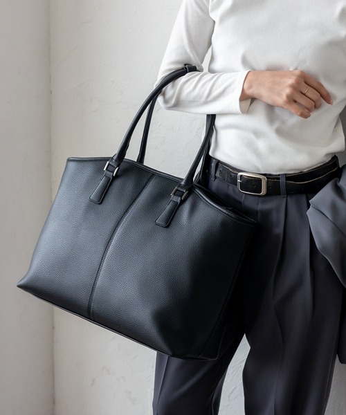 VitaFelice（ヴィータフェリーチェ）の「10ポケットユニセックスボストンバッグ（ボストンバッグ・レディース・チャコール/ブラック・FREE）」の7枚目の写真