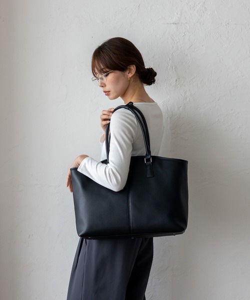 VitaFelice（ヴィータフェリーチェ）の「10ポケットユニセックスボストンバッグ（ボストンバッグ・レディース・チャコール/ブラック・FREE）」の15枚目の写真