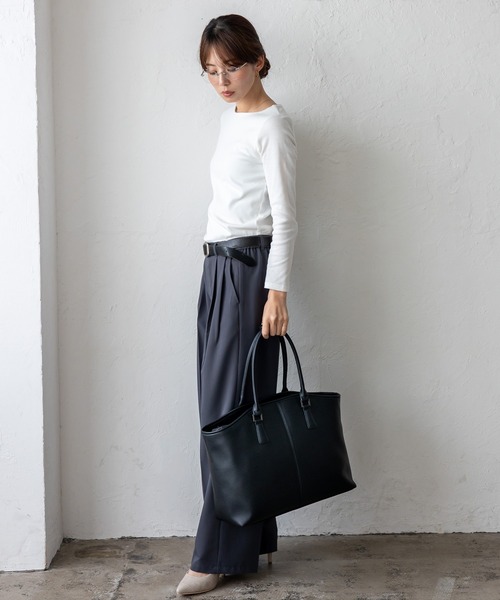 VitaFelice（ヴィータフェリーチェ）の「10ポケットユニセックスボストンバッグ（ボストンバッグ・レディース・チャコール/ブラック・FREE）」の18枚目の写真