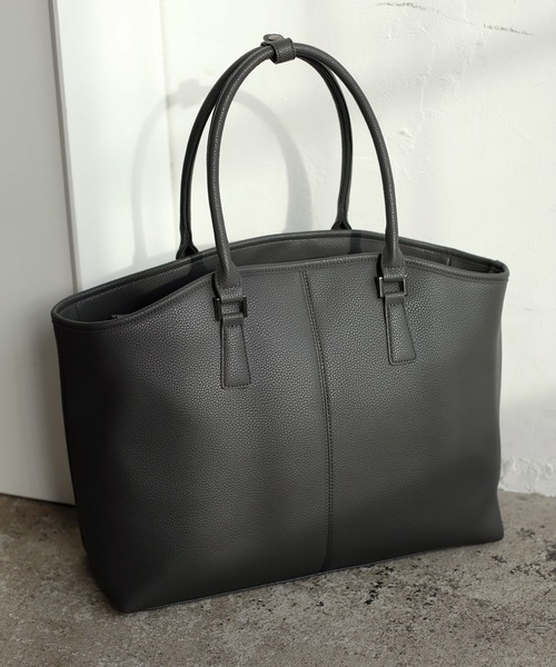 VitaFelice（ヴィータフェリーチェ）の「10ポケットユニセックスボストンバッグ（ボストンバッグ・レディース・チャコール/ブラック・FREE）」の4枚目の写真