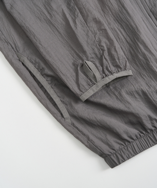 EXCONTAINER(エックスコンテナ)の「ライトウェイトシアジャケット (GREY)(ナイロンジャケット・メンズ・その他・MEDIUM/LARGE/X-LARGE)」の3枚目の写真