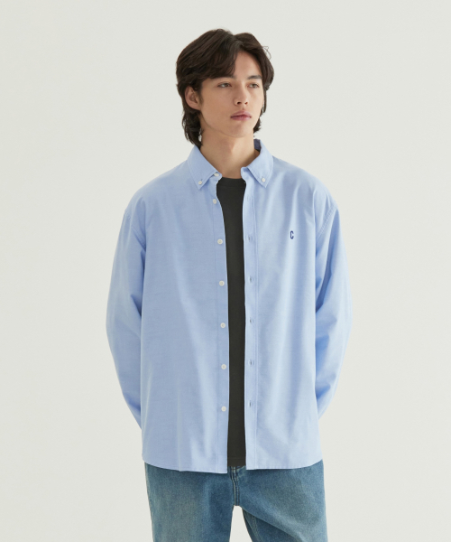 COVERNAT(カバーナット)の「クールマックス Cロゴオックスフォードシャツブルー(シャツ/ブラウス・メンズ・その他・SMALL/MEDIUM/LARGE/X-LARGE/XX-LARGE/X-SMALL)」の1枚目の写真