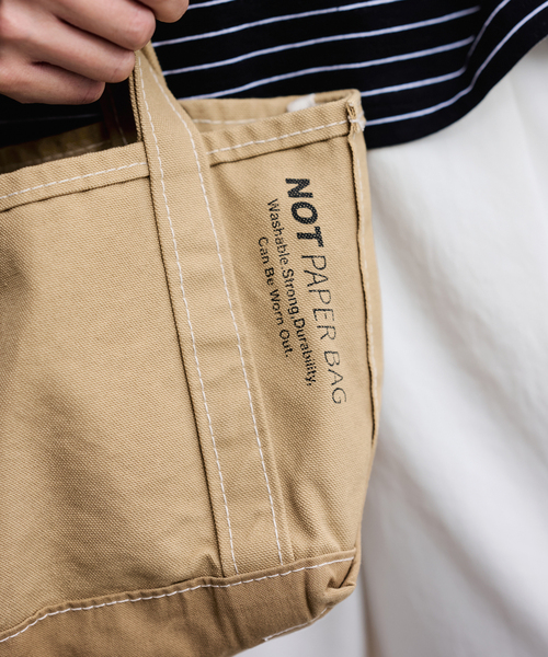 FRAMeWORK（フレームワーク）の「SEUVAS/ソウバス 別注NOT PAPER バッグ S（トートバッグ・レディース・ベージュ・FREE）」の4枚目の写真