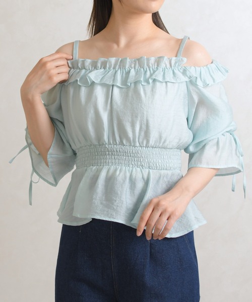31 Sons de mode（トランテアン　ソン　ドゥ　モード）の「2026春夏新作 シャーリングフリルブラウス（シャツ/ブラウス・レディース・ベージュ/グレー/ライトグリーン・ﾌﾘ-）」の4枚目の写真