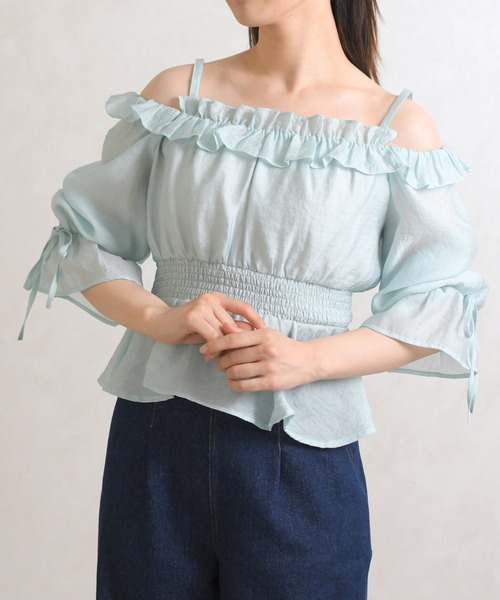 31 Sons de mode（トランテアン　ソン　ドゥ　モード）の「2026春夏新作 シャーリングフリルブラウス（シャツ/ブラウス・レディース・ベージュ/グレー/ライトグリーン・ﾌﾘ-）」の5枚目の写真