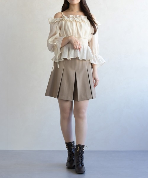 31 Sons de mode（トランテアン　ソン　ドゥ　モード）の「2026春夏新作 シャーリングフリルブラウス（シャツ/ブラウス・レディース・ベージュ/グレー/ライトグリーン・ﾌﾘ-）」の22枚目の写真