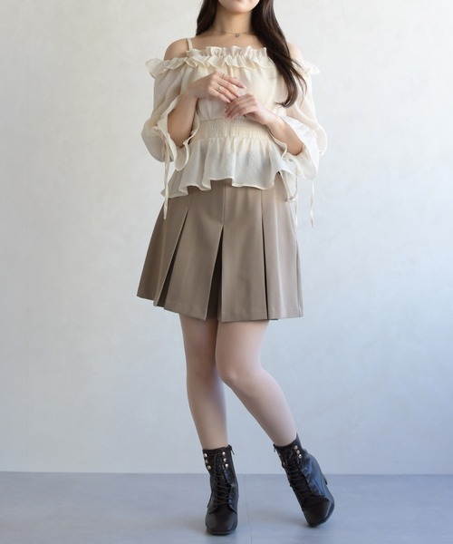 31 Sons de mode（トランテアン　ソン　ドゥ　モード）の「2026春夏新作 シャーリングフリルブラウス（シャツ/ブラウス・レディース・ベージュ/グレー/ライトグリーン・ﾌﾘ-）」の20枚目の写真