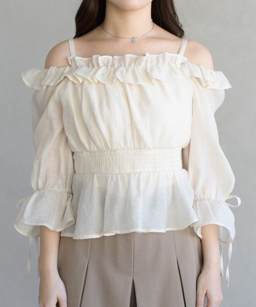 31 Sons de mode（トランテアン　ソン　ドゥ　モード）の「2026春夏新作 シャーリングフリルブラウス（シャツ/ブラウス・レディース・ベージュ/グレー/ライトグリーン・ﾌﾘ-）」の14枚目の写真