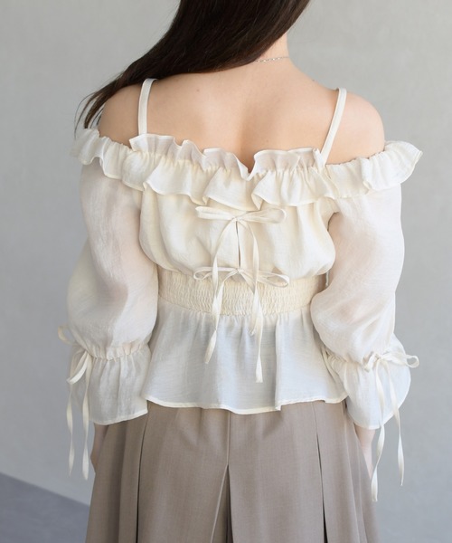 31 Sons de mode（トランテアン　ソン　ドゥ　モード）の「2026春夏新作 シャーリングフリルブラウス（シャツ/ブラウス・レディース・ベージュ/グレー/ライトグリーン・ﾌﾘ-）」の16枚目の写真