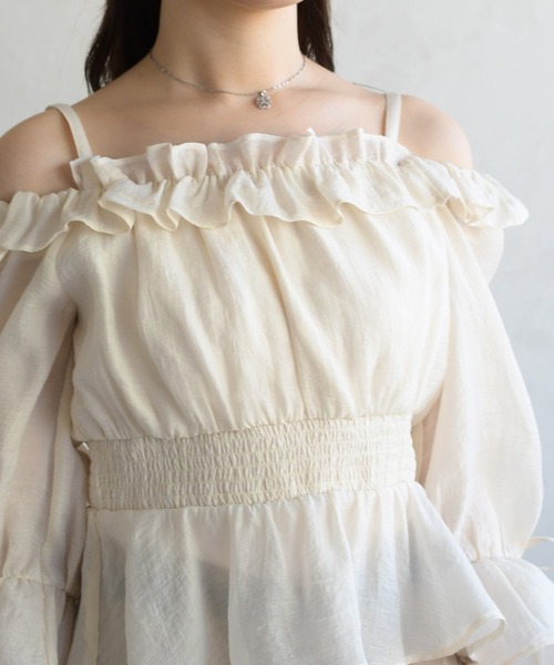 31 Sons de mode（トランテアン　ソン　ドゥ　モード）の「2026春夏新作 シャーリングフリルブラウス（シャツ/ブラウス・レディース・ベージュ/グレー/ライトグリーン・ﾌﾘ-）」の17枚目の写真