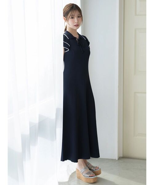 MERCURYDUO(マーキュリーデュオ)の「ポロ衿ラッフルニットワンピース(ワンピース・レディース・ネイビー/ライトブルー/ブラック・MEDIUM/SMALL)」の5枚目の写真