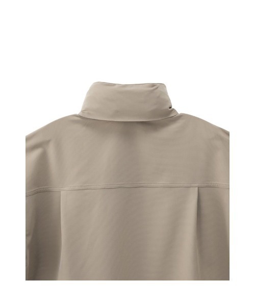 MIZUNO(ミズノ )の「MIZUNO LOOSE-FIT STRETCH JACKET(ミズノ ルーズフィットストレッチジャケット)(ナイロンジャケット・メンズ・オリーブ系/ブラウン/ブラック・X-LARGE/LARGE/MEDIUM)」の7枚目の写真