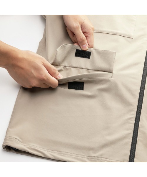 MIZUNO(ミズノ )の「MIZUNO LOOSE-FIT STRETCH JACKET(ミズノ ルーズフィットストレッチジャケット)(ナイロンジャケット・メンズ・オリーブ系/ブラウン/ブラック・X-LARGE/LARGE/MEDIUM)」の13枚目の写真