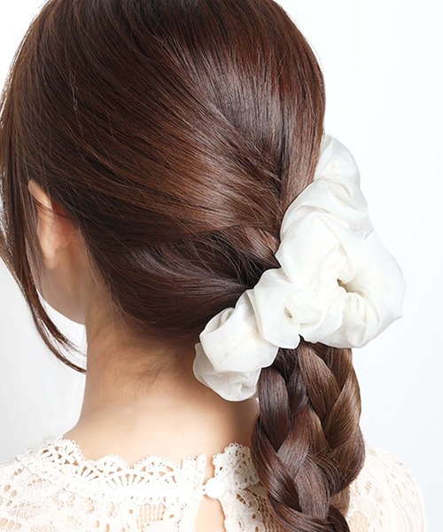 Flowering(フラワーリング)の「くしゅくしゅ/ヘアバンス(バレッタ/ヘアクリップ・レディース・ブラック/アイボリー/ピンク・FREE)」の2枚目の写真
