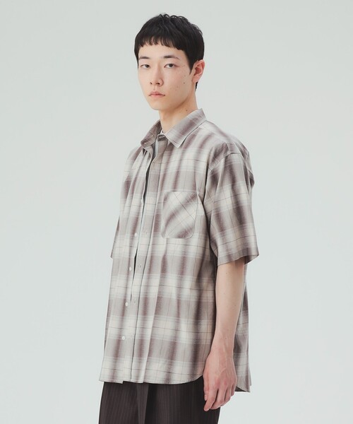 BEAMS HEART(ビームスハート)の「【7/16値下げ】オンブレーチェック ショートスリーブ シャツ(ユニセックス)(シャツ/ブラウス・メンズ・ネイビー/ベージュ・LARGE/MEDIUM/SMALL)」の6枚目の写真