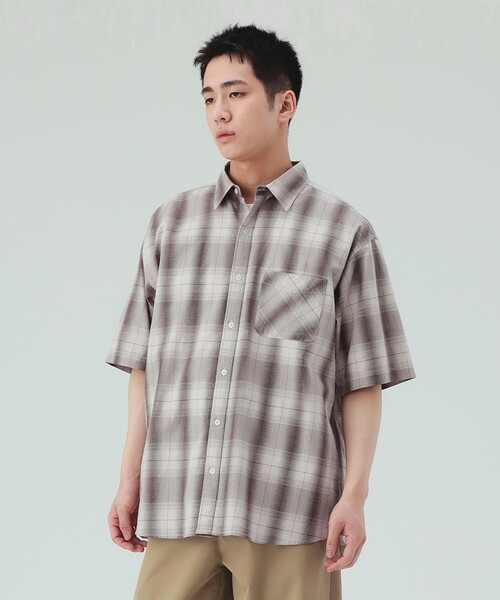 BEAMS HEART(ビームスハート)の「【7/16値下げ】オンブレーチェック ショートスリーブ シャツ(ユニセックス)(シャツ/ブラウス・メンズ・ネイビー/ベージュ・LARGE/MEDIUM/SMALL)」の11枚目の写真
