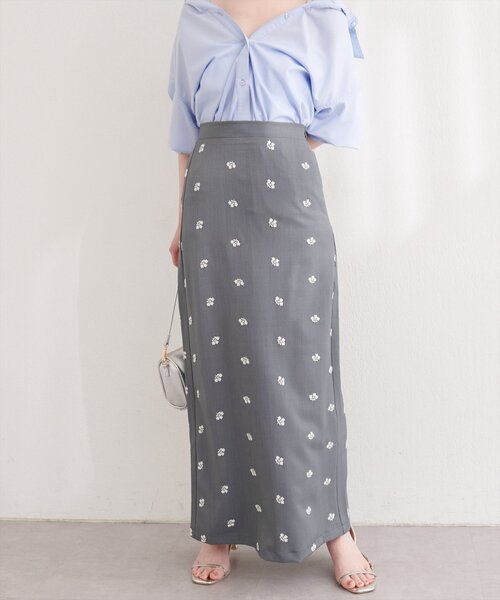 natural couture（ナチュラルクチュール）の「花柄ツイルナロースカート（スカート・レディース・ブラック/グリーン/グレー・FREE）」の6枚目の写真