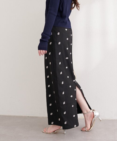 natural couture（ナチュラルクチュール）の「花柄ツイルナロースカート（スカート・レディース・ブラック/グリーン/グレー・FREE）」の11枚目の写真