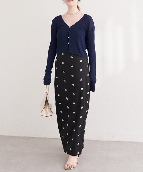 natural couture（ナチュラルクチュール）の「花柄ツイルナロースカート（スカート・レディース・ブラック/グリーン/グレー・FREE）」の12枚目の写真