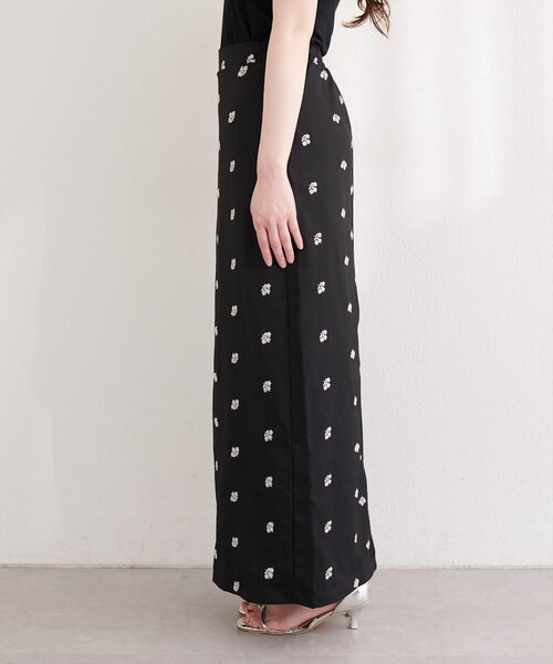 natural couture（ナチュラルクチュール）の「花柄ツイルナロースカート（スカート・レディース・ブラック/グリーン/グレー・FREE）」の15枚目の写真