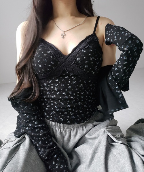 me+em select（ミームセレクト）の「【 ２点セット 】小花柄レースキャミソール ＋ カーディガン SET ／ （ 2piece SET ）Floral lace camisole + cardigan SET（アンサンブル・レディース・ブラック/グレー・FREE）」の14枚目の写真