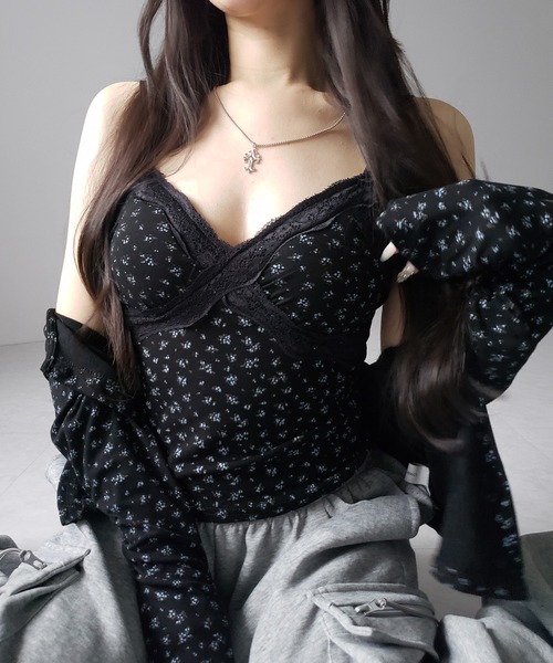 me+em select（ミームセレクト）の「【 ２点セット 】小花柄レースキャミソール ＋ カーディガン SET ／ （ 2piece SET ）Floral lace camisole + cardigan SET（アンサンブル・レディース・ブラック/グレー・FREE）」の13枚目の写真