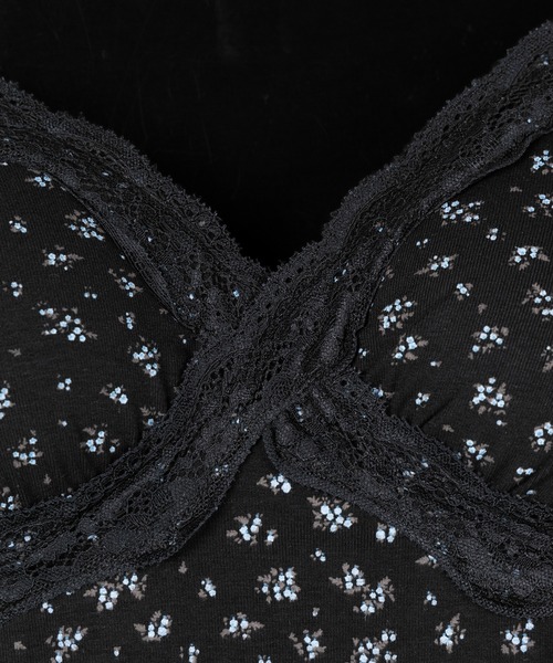 me+em select（ミームセレクト）の「【 ２点セット 】小花柄レースキャミソール ＋ カーディガン SET ／ （ 2piece SET ）Floral lace camisole + cardigan SET（アンサンブル・レディース・ブラック/グレー・FREE）」の7枚目の写真