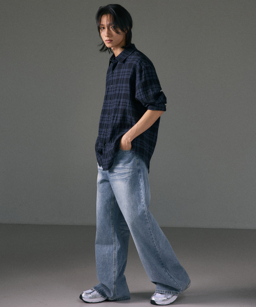 LXT（エルエックスティー）の「ウォッシュドワイドセミフレアデニムパンツ（デニムパンツ・メンズ・その他・MEDIUM/LARGE/X-LARGE/2XL）」の5枚目の写真