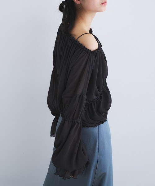CODE A（コードエー）の「off－shoulder blouse（シャツ/ブラウス・レディース・チャコールグレー/サックスブルー/ホワイト・00）」の15枚目の写真