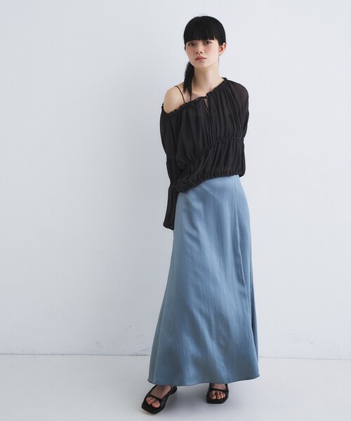 CODE A（コードエー）の「off－shoulder blouse（シャツ/ブラウス・レディース・チャコールグレー/サックスブルー/ホワイト・00）」の16枚目の写真
